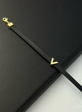 闪钻V字项链女高级感锁骨链黑色皮绳choker颈带甜酷辣妹穿搭配饰