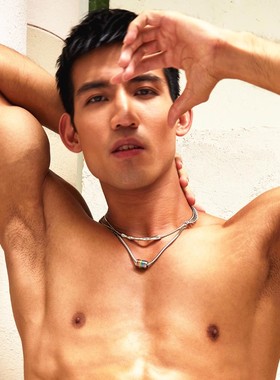 金属褶皱项链彩虹吊坠