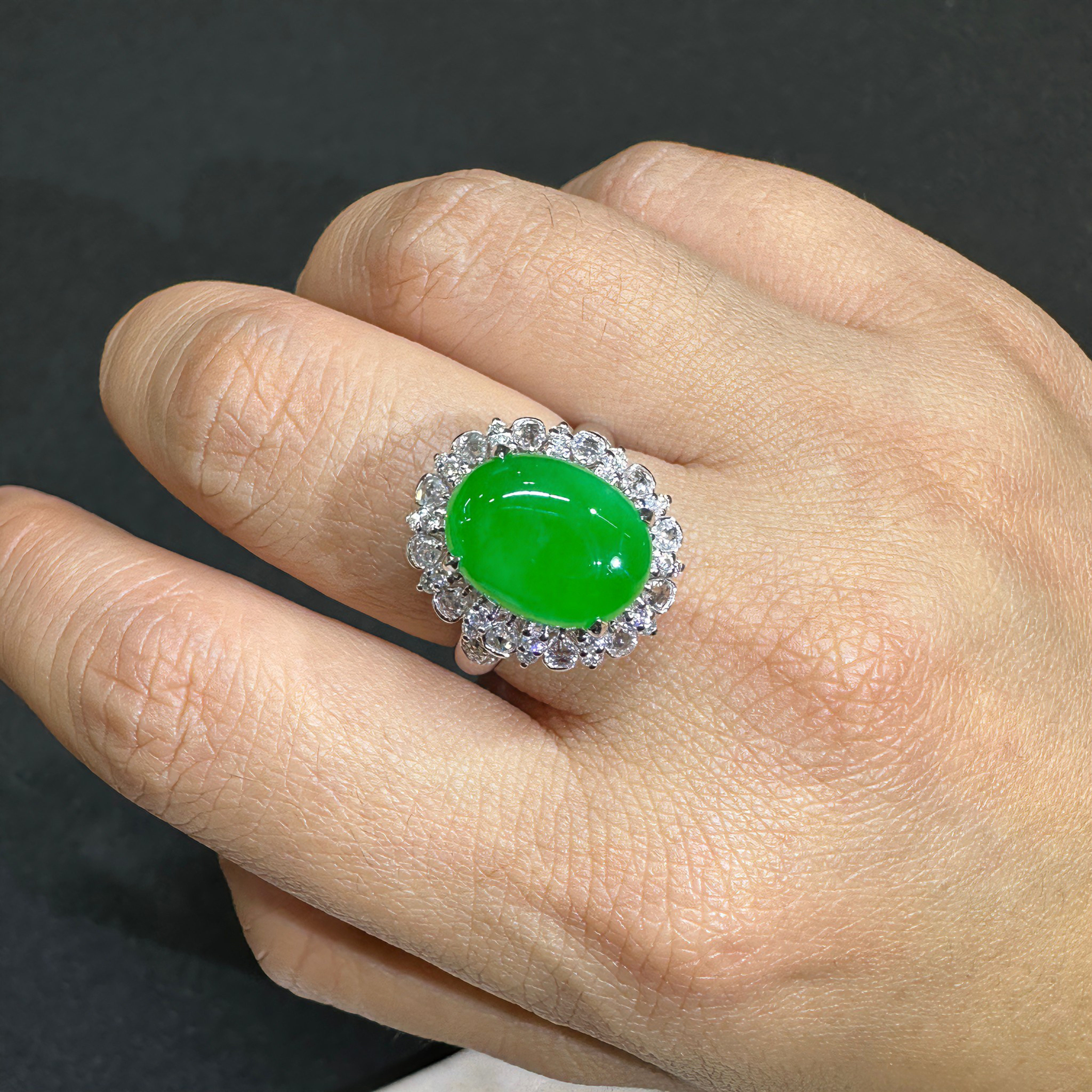 缅甸A货冰种正阳绿翡翠蛋面戒指18k金镶钻石满绿翡翠蛋面戒指女款,淘宝优惠券,粉丝福利购,淘宝优惠卷