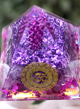 爆款水晶碎石金字塔摆件树脂滴胶手工艺品家居办公室装饰礼物