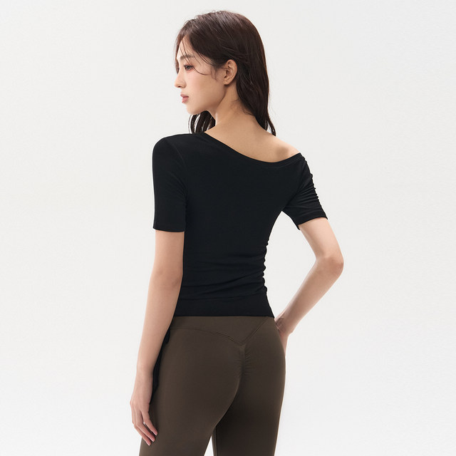 ເດັກ ຍິງ Peach slanted shoulder yoga ໃສ່ ແຂນ ສັ້ນ slim stretch ສາຍ ສູງ ເຫມາະ ສົມ ບູນ ເສື້ອ ທີ ເຊີດ off-shoulder ກິ ລາ ເທິງ