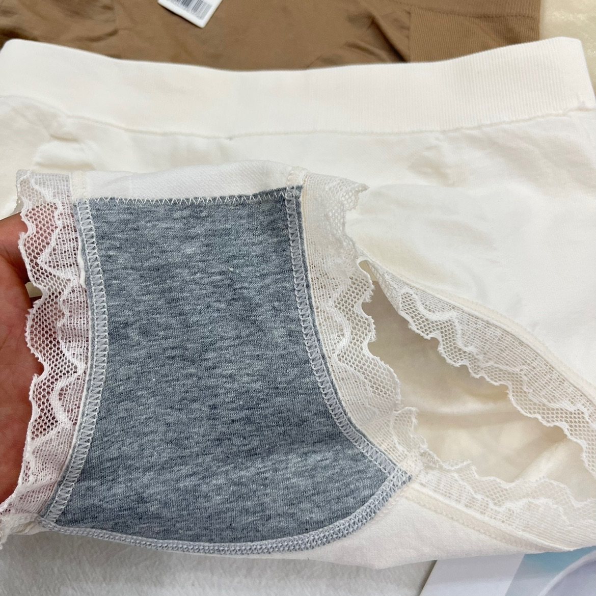 3条包邮贝莱娅1576无缝中腰收腹提臀透气少女蕾丝抗菌档三角短裤,淘宝优惠券,粉丝福利购,淘宝优惠卷