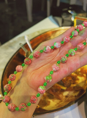 春日桃花色粉绿琉璃色陶瓷珠 配上翡翠色石英岩玉满天星锁骨链