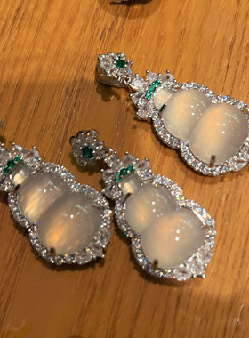 天然玉髓葫芦项链白色玉石项链送妈妈礼物冰种阳绿翡翠葫芦吊坠