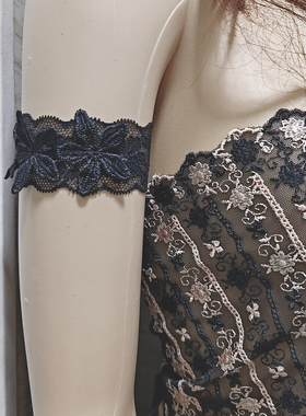 2025新个性辣妹蕾丝花朵弹性手臂环黑色大臂装饰直播舞蹈cos配饰