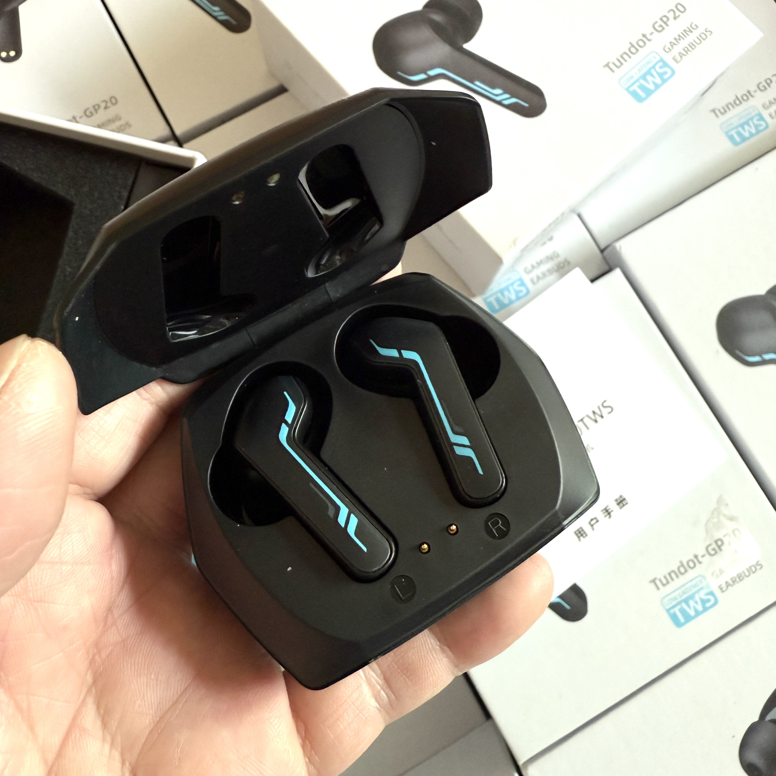 售后退货品 发光蓝牙游戏耳机 良率高 不包好坏处理 颜色随机,淘宝优惠券,粉丝福利购,淘宝优惠卷