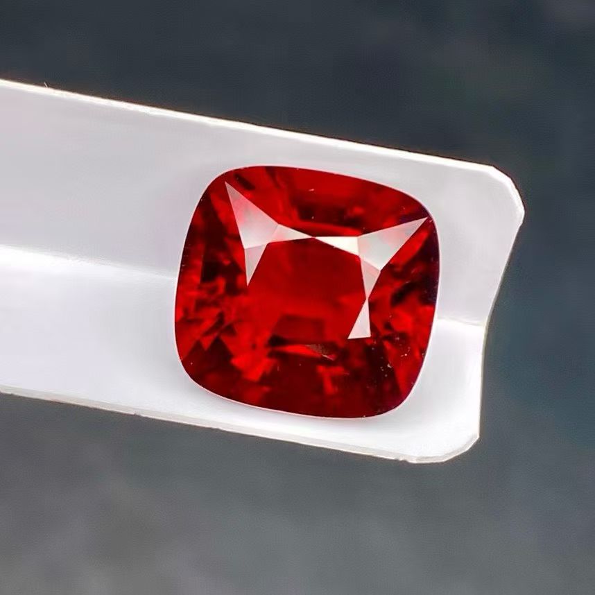 新货6.22克拉天然鸽血红碧玺戒面卢比来裸石方枕形颜色明亮彩笔 - 图2