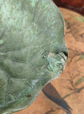 日本铜器古典摆件荷叶蛙造型