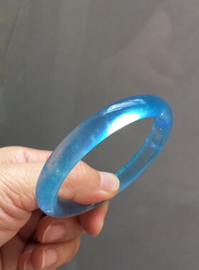 天然海蓝宝手镯 晶体通透 圣玛利亚蓝色 内径59毫米 重35.4克