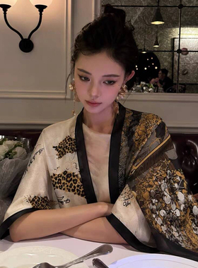 摩登豹纹新款披肩女夏季薄款亲肤柔软百搭时髦贵气防晒拍照丝巾潮