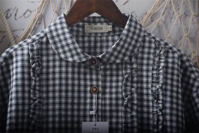 Ruffled Yuanbao doll collar short-sleeved plaid shirt for women