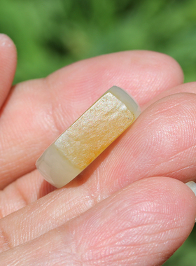 【小胡子玉器】和田玉 籽料 洒金皮 原毛孔 白玉 14mm戒子