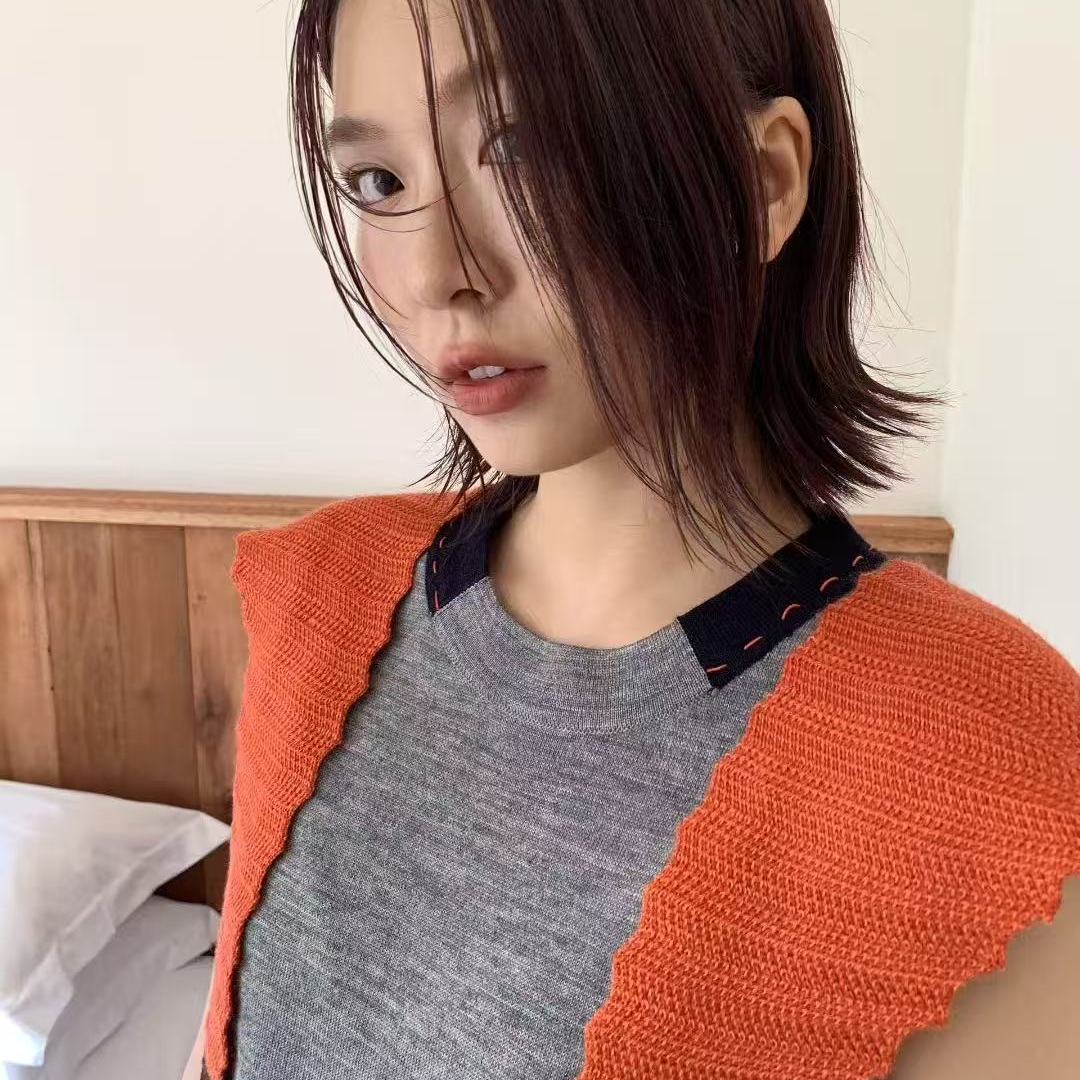 At Studios专机定制款羊绒羊毛手掌围巾童趣百搭披肩围脖三角巾 - 图1