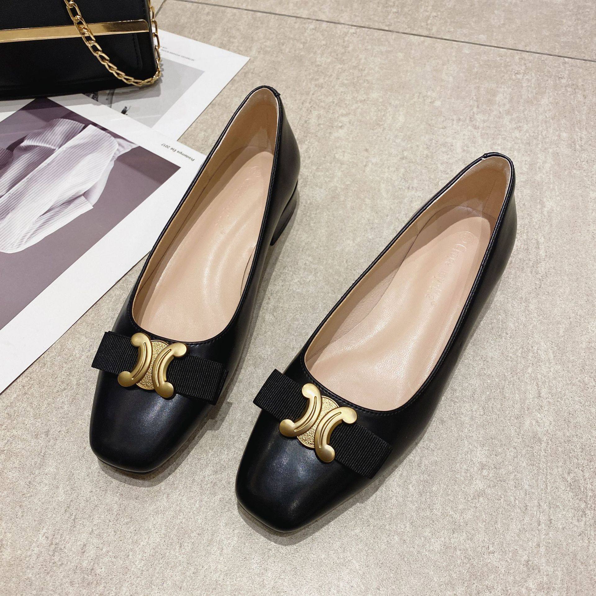 2026春秋新款小香风凯旋门金扣方头蝴蝶结平底浅口单鞋气质通勤鞋,淘宝优惠券,粉丝福利购,淘宝优惠卷