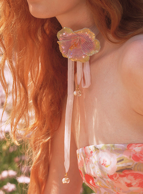 A Ray of Sunlight 度假新品自由岛屿法式刺绣扶桑花飘带项链