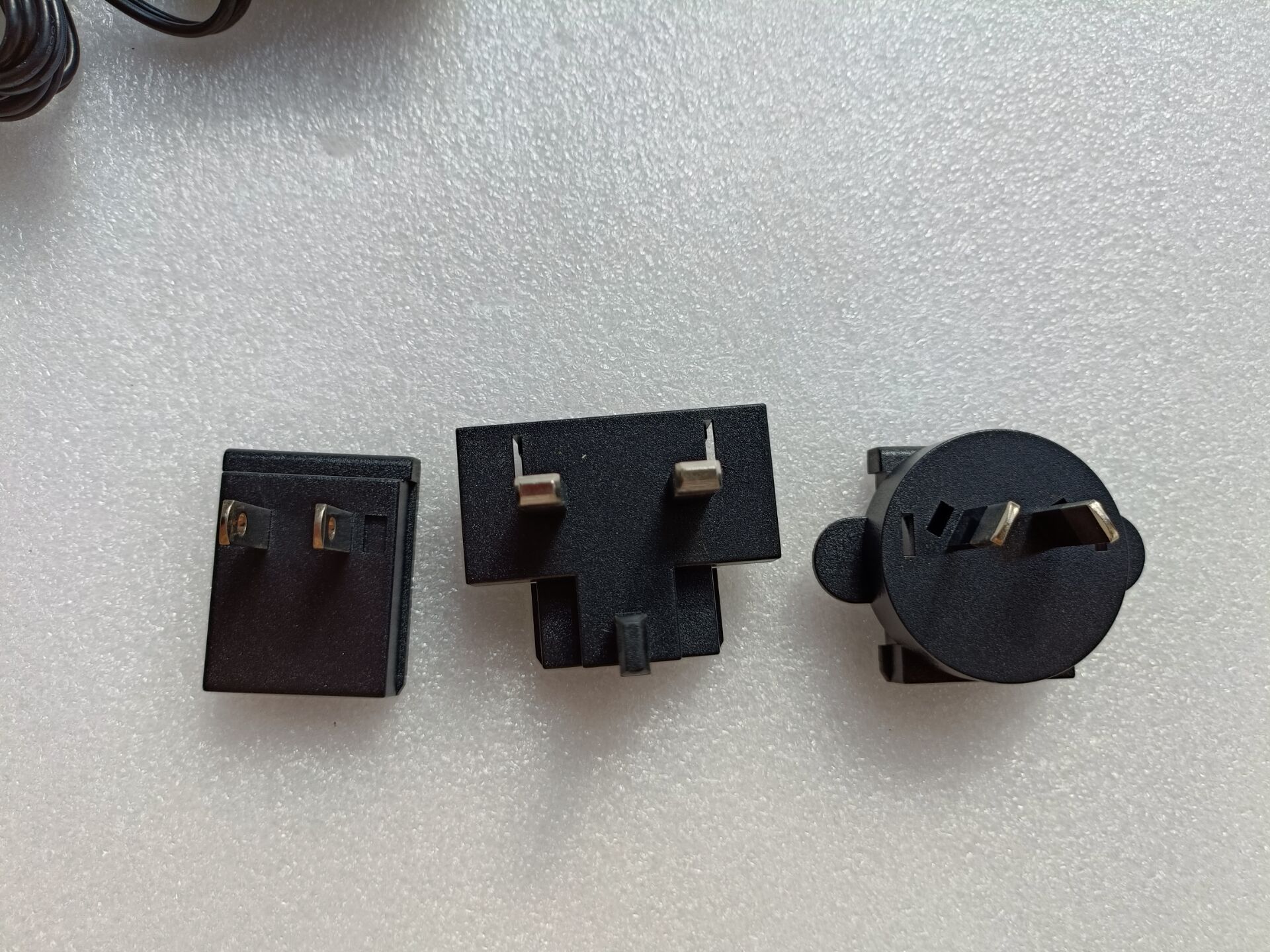 ADAPTER TECH阿达特5V3A电源适配器STD-05030V充电器头3.5*1.0MM - 图2