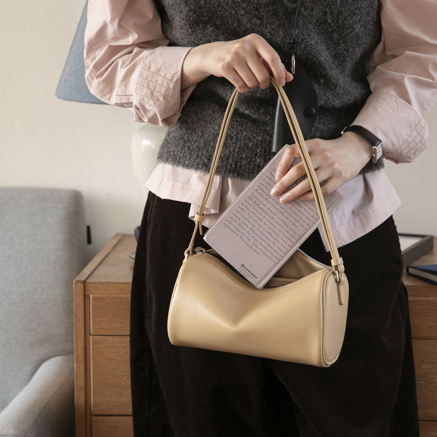 猴子家 秋冬复古真皮枕头包 软皮包包质感女包小羊皮单肩腋下包,淘宝优惠券,粉丝福利购,淘宝优惠卷