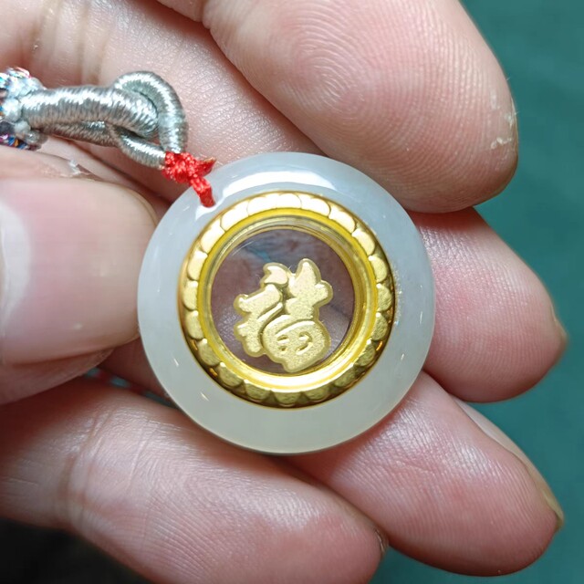 Shopping mall clearance gold-covered jade gold inlaid jade Hetian jade pendant middle rotation fidelity jewelry with certificate