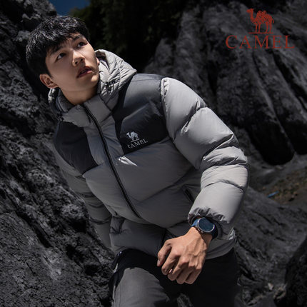 骆驼女装短款羽绒服冬季男女同款保暖加厚防风连帽面包服羽绒外套