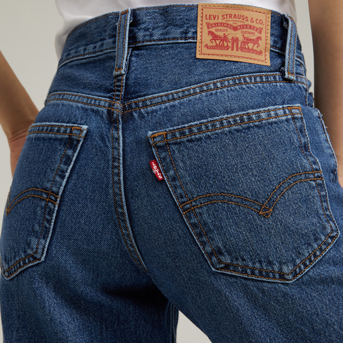 Levi's李维斯女士BAGGY美式怀旧复古宽松休闲经典破洞蓝色牛仔裤,淘宝优惠券,粉丝福利购,淘宝优惠卷