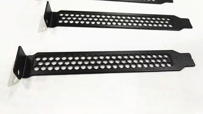 电脑机箱后置显卡PCI防尘挡片主板通用金属挡板黑银 12cm通风散热 - 图1