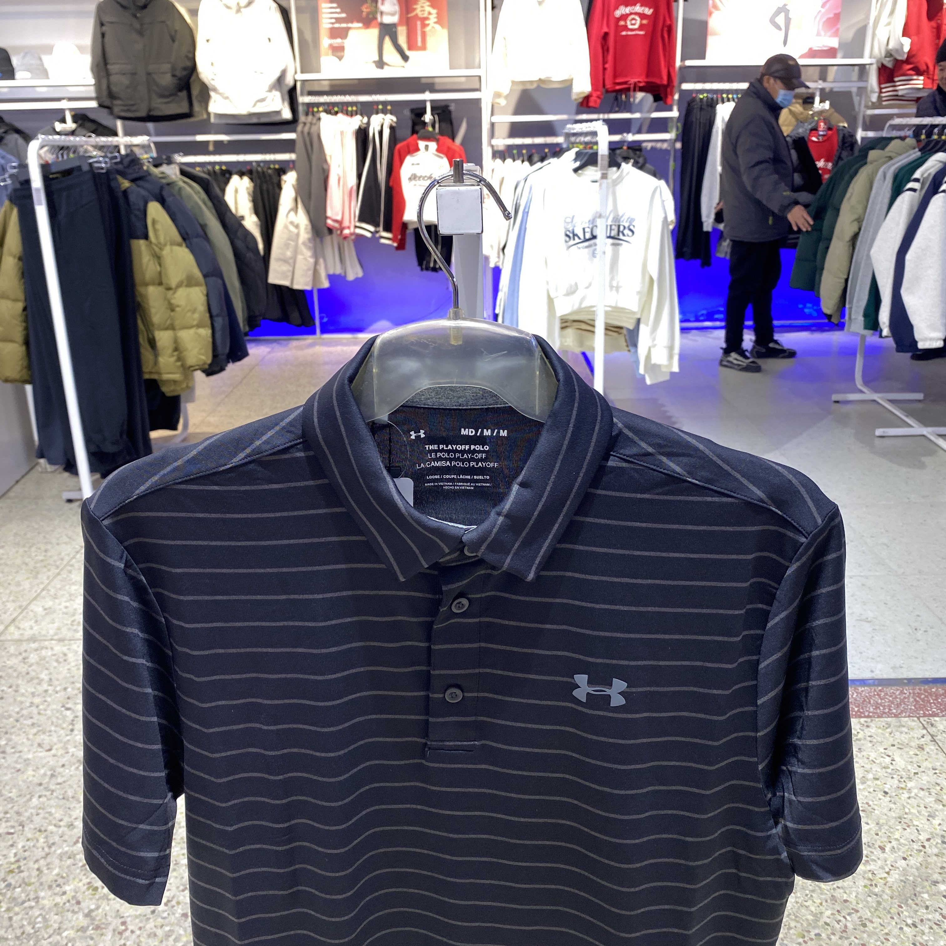 安德玛UA 男子夏季防晒高尔速干运动T恤Polo衫短袖-1351130,淘宝优惠券,粉丝福利购,淘宝优惠卷