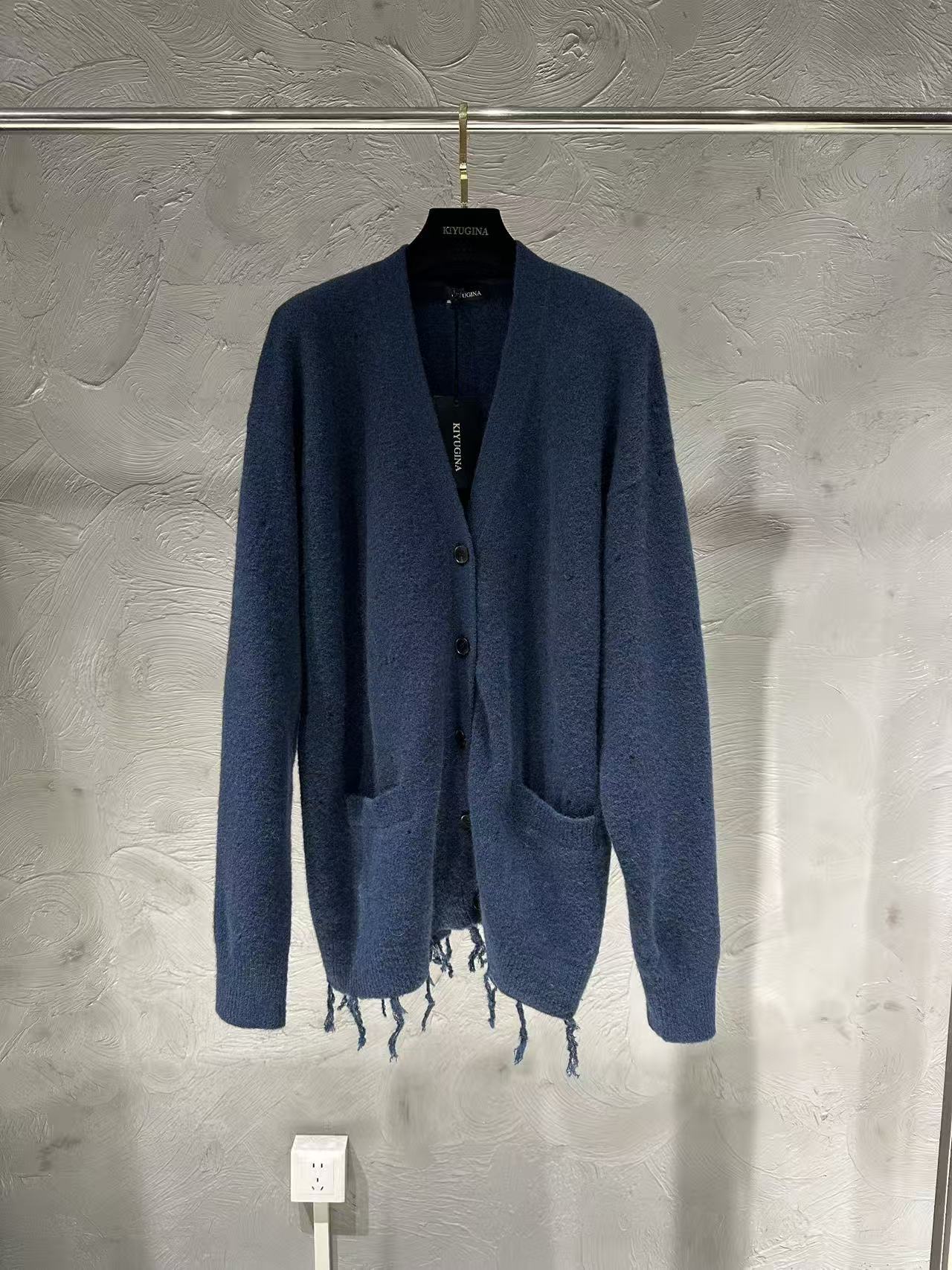 微默契正品K牌KIYUGINA破洞做旧老钱风宽松针织开衫短外套 - 图1