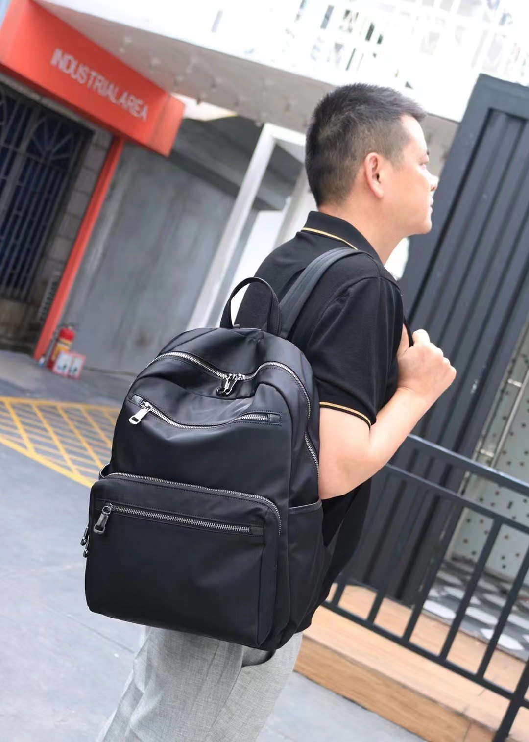 2026新款双肩包男女韩版简约防水尼龙牛津布配真皮旅行背包大容量,淘宝优惠券,粉丝福利购,淘宝优惠卷