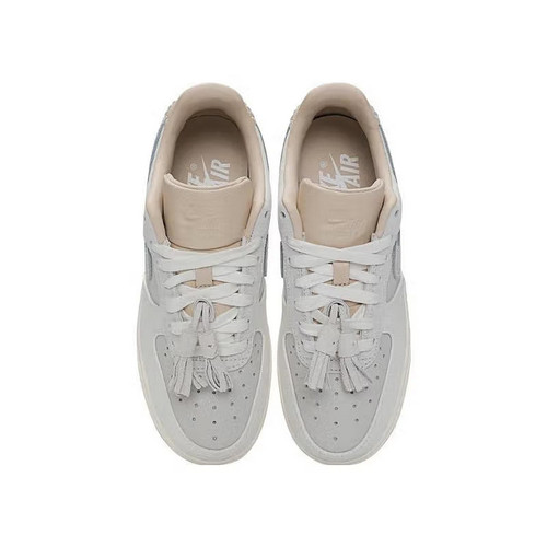 NIKE/耐克 女子WMNS AIR FORCE 1'07运动休闲板鞋 HV1813-001 - 图0