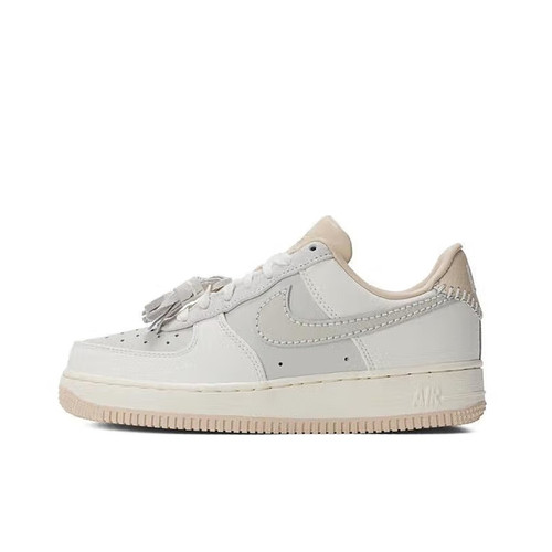 NIKE/耐克 女子WMNS AIR FORCE 1'07运动休闲板鞋 HV1813-001 - 图3