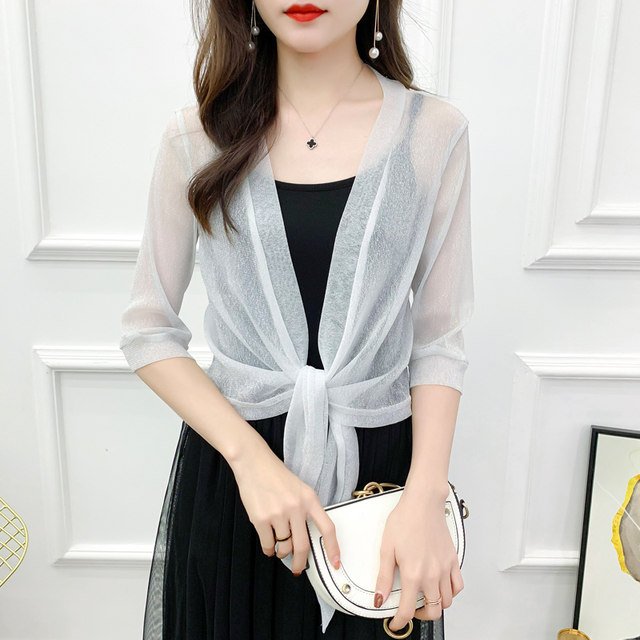 Summer ສັ້ນ ຕາຫນ່າງບາງໆ ສິ້ນ lace versatile