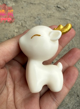 象牙果一路有你小鹿摆件平安鹿手把件伴手礼办公桌面车载装饰工艺