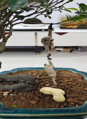 陶瓷7厘米高吊猴4只4个款式猴子揽月