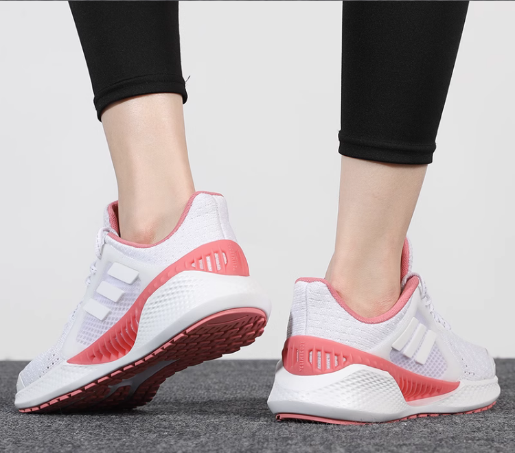 Adidas阿迪达斯女2023新款网面运动低帮小白鞋透气跑步鞋FX6828-图1