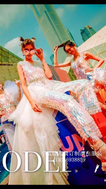 新款镭射亮片晚礼服走秀服装商演礼服裙走秀服装 - 图1