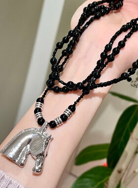 欧美黑色水晶串珠银色马头吊坠长款项链女叠戴多层颈链毛衣链