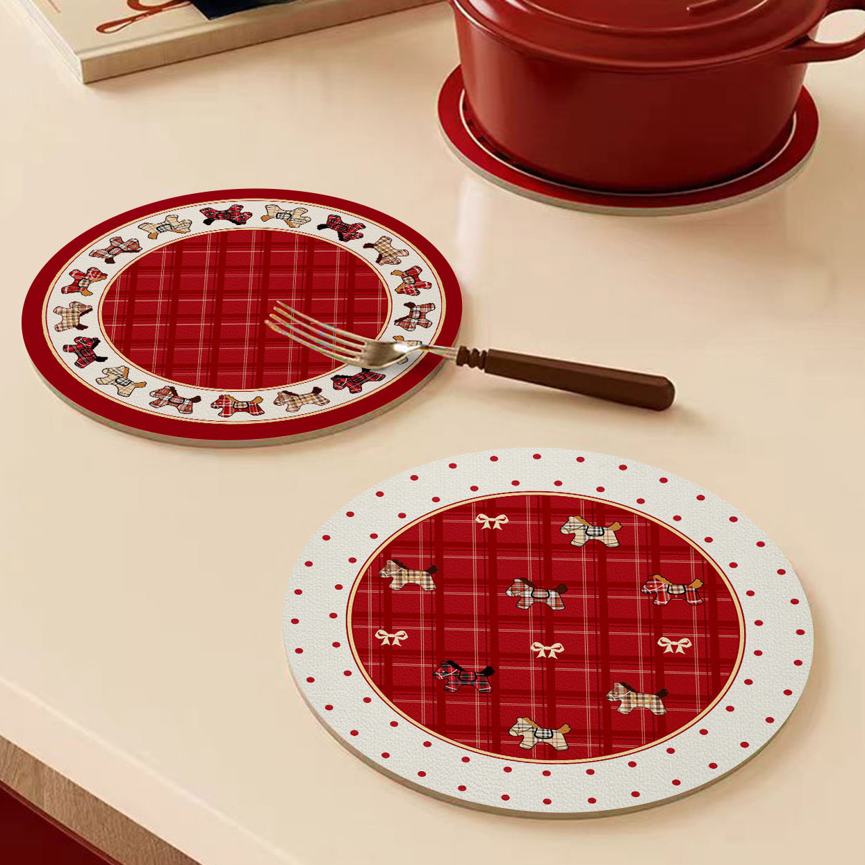 新年小马餐桌隔热垫免洗防水防油耐高温碗盘砂锅垫子圆形红色杯垫,淘宝优惠券,粉丝福利购,淘宝优惠卷