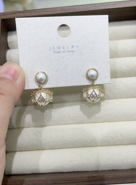 蕾丝珍珠耳环2026新款爆款高级感耳坠时尚耳钉女小众女人味耳饰