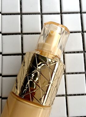包邮！悠莱恒采之能奢宠精华乳130ml 保湿乳液刮码