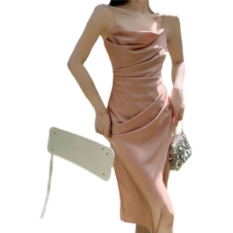 法式复古氛围感光泽缎面吊带裙轻奢开叉荡领褶皱连衣裙礼服姐妹裙