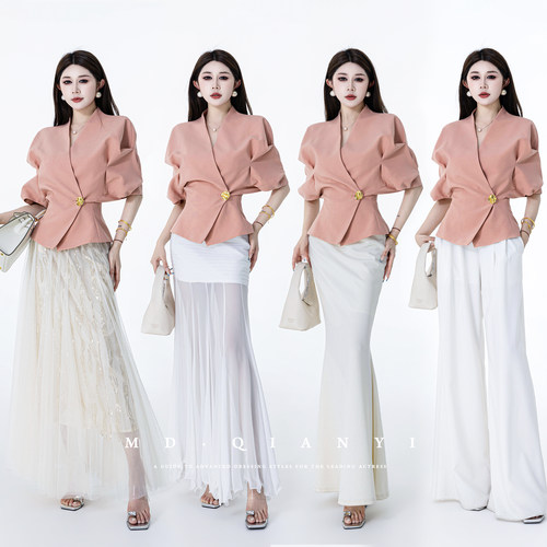 MD千亿【闪曜金扣】2026夏款设计师时尚五分袖显瘦上衣 - 图1