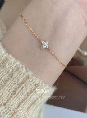 安眠曲女纯银四叶草转运手链