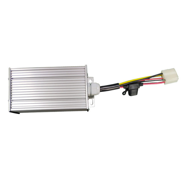 High-power DC three-wheel universal 12v30a electric vehicle