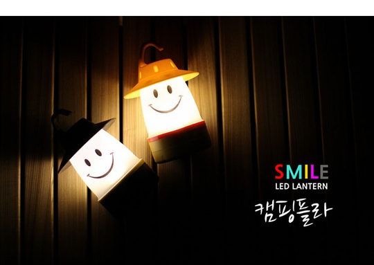 出口韩国LED野营灯小夜灯笑脸户外装饰挂灯帐篷钉提灯马灯公园党