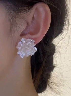 赵露思同款白色花朵耳环法式女