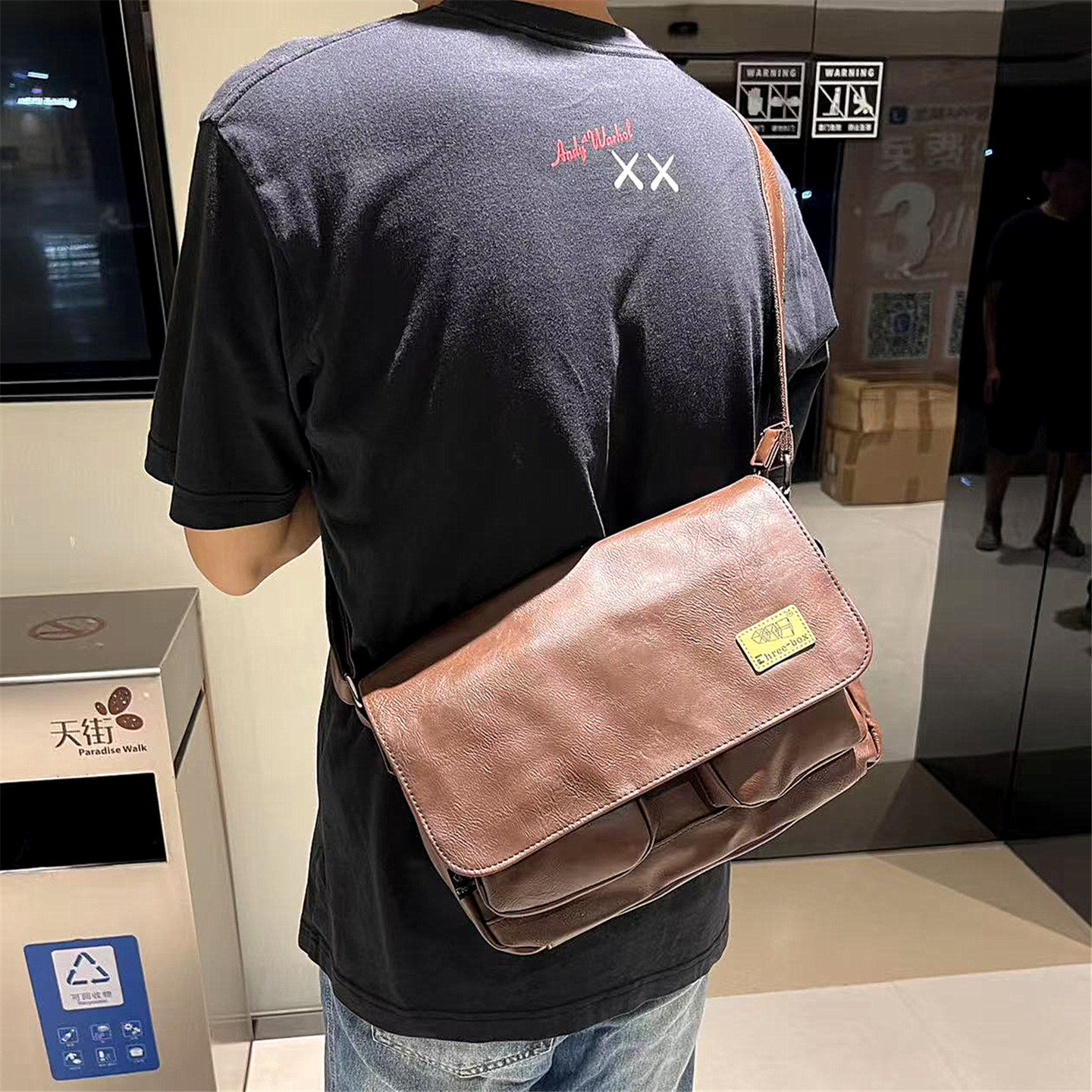 日韩青年单肩包复古邮差包潮牌男士斜挎包休闲横款翻盖多口袋背包,淘宝优惠券,粉丝福利购,淘宝优惠卷