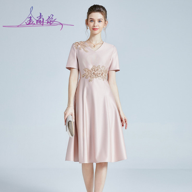 V领新中式喜婆婆婚宴装礼服女2024夏季新款钉珠宴会短袖连衣裙