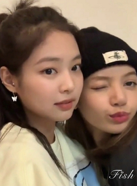 jennie同款小蝴蝶耳环