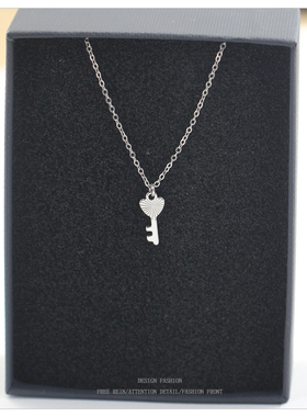 通体钛钢迷你锁匙项链项链配饰女轻奢小众高级感锁骨链颈链不掉色