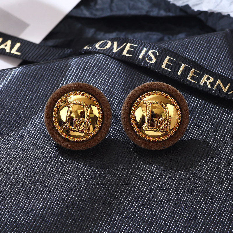 圆形丝绒秋冬耳环2026新款爆款高级感轻奢小众纽扣耳钉复古耳饰,淘宝优惠券,粉丝福利购,淘宝优惠卷